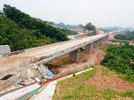 High-speed Railway Construction in Yichang