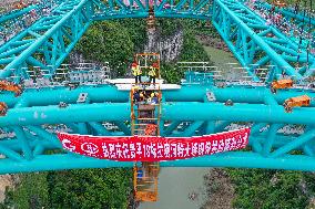 Rami River Extra Large Bridge Construction in Guiyang