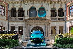 Aston Martin DBX Car
