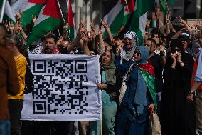 Weekly Pro Palestinian Demo In Duesseldorf