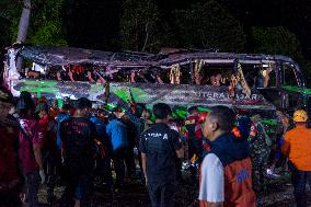 INDONESIA-WEST JAVA-BUS ACCIDENT