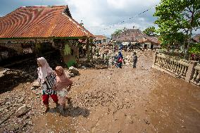 INDONESIA-WEST SUMATRA-MOUNT MARAPI-LAVA FLOODS