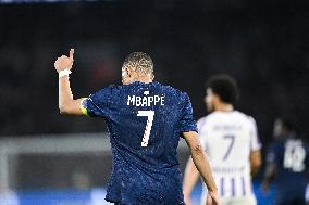 Kylian Mbappe Plays His Last Match For PSG - Paris