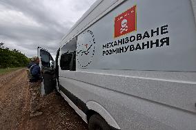 Demining works underway in Kharkiv region