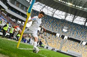 Shakhtar Donetsk beat Dynamo Kyiv 1-0 to become Ukraines Premier League champions