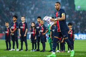 Paris Saint-Germain v Toulouse FC - Ligue 1 Uber Eats