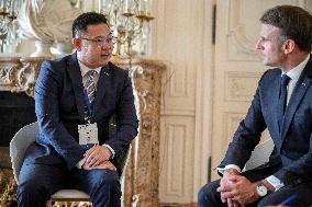 President Macron Meets SVOLT CEO Hongxin Yang - Versailles