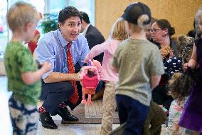 Trudeau Visits YMCA Childcare Centre - Ontario
