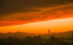 CHINA-BEIJING-SUNSET GLOW (CN)