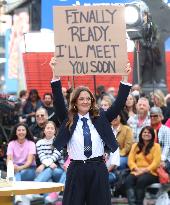 The Drew Barrymore Show In Times Square - NYC