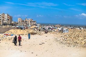 Almost 450,000 People Have Fled Rafah In A Week - Gaza