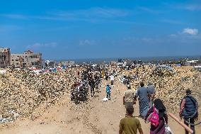 Almost 450,000 People Have Fled Rafah In A Week - Gaza