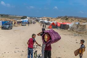 Almost 450,000 People Have Fled Rafah In A Week - Gaza