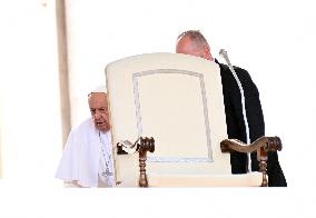 Pope Francis Leads The General Audience - Vatican