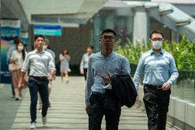 Hong Kong Civil Servants To Receive Raise