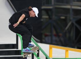 (SP)CHINA-SHANGHAI-OLYMPIC QUALIFIER SERIES SHANGHAI-SKATEBOARDING-MEN'S STREET-PRELIMS (CN)