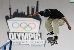 (SP)CHINA-SHANGHAI-OLYMPIC QUALIFIER SERIES SHANGHAI-SKATEBOARDING-MEN'S STREET-PRELIMS (CN)