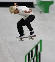 (SP)CHINA-SHANGHAI-OLYMPIC QUALIFIER SERIES SHANGHAI-SKATEBOARDING-MEN'S STREET-PRELIMS (CN)