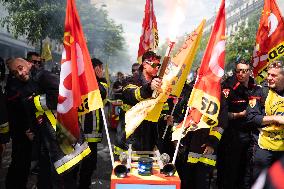 Firefighter Unions Protest - Paris