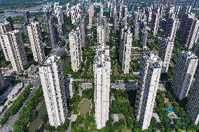 China Commercial Housing Prices Fell In April 2024