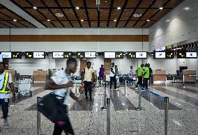 EQUATORIAL GUINEA-MALABO-CHINESE-BUILT AIRPORT TERMINAL