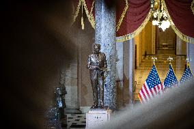 Statue of Rev. Billy Graham Sr. Unveiled - Washington