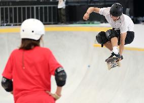 (SP)CHINA-SHANGHAI-OLYMPIC QUALIFIER SERIES SHANGHAI-SKATEBOARDING-MEN'S PARK-PRELIMS(CN)