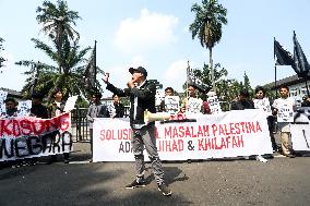 Students Hold An Action To Pro Palestine In Bandung, Indonesia