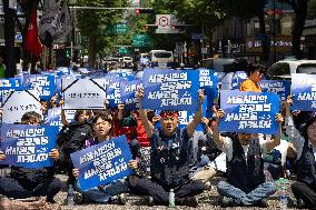 Joint Resolution Rally By The Public Transport Union And Seoul Social Service Agency Coalition In Seoul