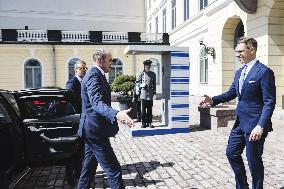 Presidents of Finland and Iceland meet in Helsinki