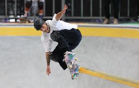 (SP)CHINA-SHANGHAI-OLYMPIC QUALIFIER SERIES SHANGHAI-SKATEBOARDING-MEN'S PARK-PRELIMS (CN)