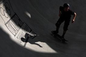 (SP)CHINA-SHANGHAI-OLYMPIC QUALIFIER SERIES SHANGHAI-SKATEBOARDING-MEN'S PARK-PRELIMS (CN)