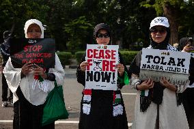 Pro-Palestine Muslims Rally Outside US Embassy In Jakarta
