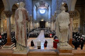 Pope Francis Meets With Priests And Consecrated Persons - Verona