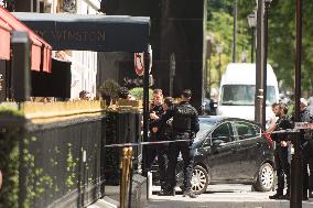 A Jewelry Store On Avenue Montaigne Robbed By Armed Individuals - Paris