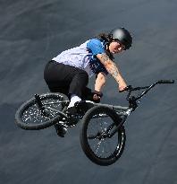 (SP)CHINA-SHANGHAI-OLYMPIC QUALIFIER SERIES SHANGHAI-CYCLING-BMX FREESTYLE-WOMEN-FINAL (CN)