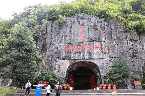 World's Largest Natural Wine Cellar in Hechi