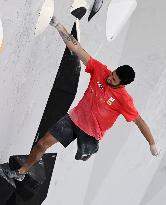 (SP)CHINA-SHANGHAI-OLYMPIC QUALIFIER SERIES-SPORT CLIMBING-MEN'S BOULDER & LEAD-FINAL(CN)