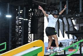 (SP)CHINA-SHANGHAI-OLYMPIC QUALIFIER SERIES SHANGHAI-SKATEBOARDING-WOMEN'S STREET-FINAL (CN)