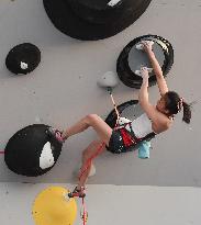 (SP)CHINA-SHANGHAI-OLYMPIC QUALIFIER SERIES SHANGHAI-SPORT CLIMBING-WOMEN'S BOULDER & LEAD-FINAL (CN)