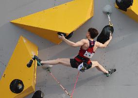 (SP)CHINA-SHANGHAI-OLYMPIC QUALIFIER SERIES SHANGHAI-SPORT CLIMBING-WOMEN'S BOULDER & LEAD-FINAL (CN)