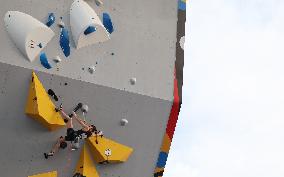 (SP)CHINA-SHANGHAI-OLYMPIC QUALIFIER SERIES SHANGHAI-SPORT CLIMBING-WOMEN'S BOULDER & LEAD-FINAL (CN)