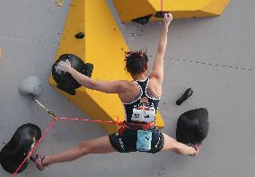 (SP)CHINA-SHANGHAI-OLYMPIC QUALIFIER SERIES SHANGHAI-SPORT CLIMBING-WOMEN'S BOULDER & LEAD-FINAL (CN)