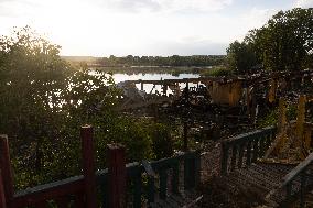 Russian Forces Launch Deadly Attack On Lakeside Resort - Kharkiv