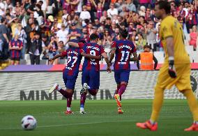 FC Barcelona v Rayo Vallecano - LaLiga EA Sports