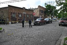 15-year-old Male Critically Wounded In A Shooting In Chicago Illinois