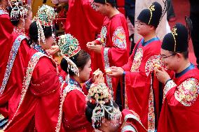 #CHINA-HUBEI-GROUP WEDDING (CN)