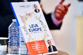 Francois Hollande Presents His Book 'Leur Europe' - Strasbourg