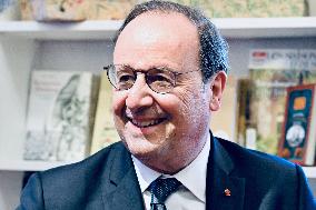 Francois Hollande Presents His Book 'Leur Europe' - Strasbourg