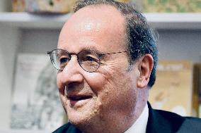 Francois Hollande Presents His Book 'Leur Europe' - Strasbourg